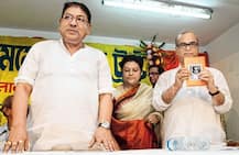 দলীয় নেতাদের কথায় কষ্ট পেয়েছিলেন, চাপ বাড়ছিল, রাজনীতি করতে দেওয়াই ভুল হল: শিখা মিত্র