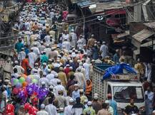 দেখুন, করোনা বিধি মেনে দেশ জুড়ে পালিত ইদ, শুভেচ্ছার ঢল সোশ্যাল মিডিয়ায়