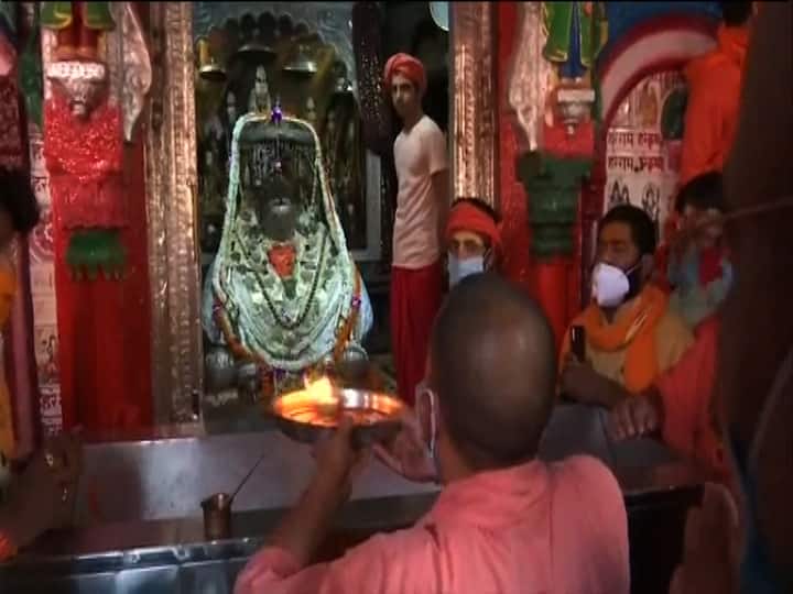আজ থেকে শুরু হয়েছে অযোধ্যায় রাম মন্দিরের ভূমি পূজা। সমস্ত ব্যবস্থা খতিয়ে দেখতে গিয়েছিলেন উত্তরপ্রদেশের মুখ্যমন্ত্রী যোগী আদিত্যনাথ।