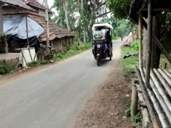 আপাতত নন্দকুমার ব্লকের একমাত্র মহিলা টোটোচালক নিয়তি। তাঁর লড়াইকে কুর্নিশ জানাচ্ছেন এলাকার বাসিন্দারা।