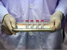 মেডিকেল এথিকস ‘চরম লঙ্ঘন’, পুতিনের করোনা ভ্যাকসিন ঘোষণায় আপত্তি তুলে ইস্তফা রুশ শীর্ষ ডাক্তারের