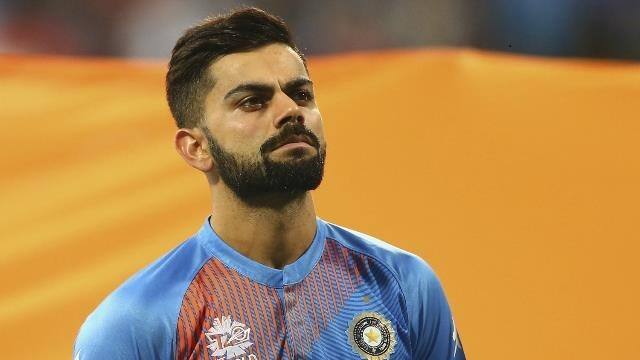 পরপর দু’বার (২০১৭, ২০১৮), দুটি ক্রিকেট বর্ষে ৬টি করে শতরান রয়েছে কেবল বিরাট কোহলিরই।