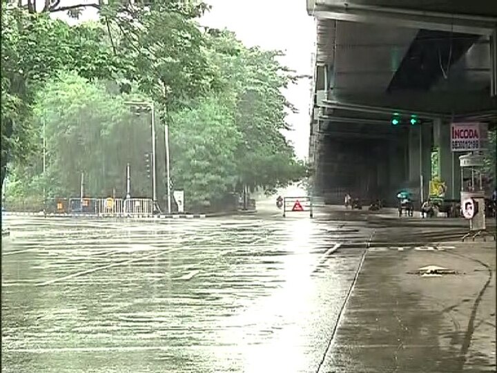 Weather Update: Rain starts in Kolkata, adjoining areas as depression forms over Bay of Bengal Weather Update: বঙ্গোপসাগরে ঘনীভূত নিম্নচাপ, কলকাতায় শুরু বৃষ্টি, বজ্রবিদ্যুত্‍-সহ মাঝারি বর্ষণের পূর্বাভাস