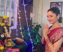 সিবিআই-এর হাতে সুশান্তের মৃত্যু-তদন্ত, মহালক্ষ্মী আরাধনা করে স্বাভাবিক জীবনে ফেরার চেষ্টায় অঙ্কিতা