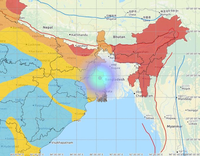 Earthquke in West Bengal 3.8 magnitude quake jolts West Bengals Baharampur মাঝারি তীব্রতার ভূমিকম্পে কেঁপে উঠল বহরমপুর, দুর্গাপুর