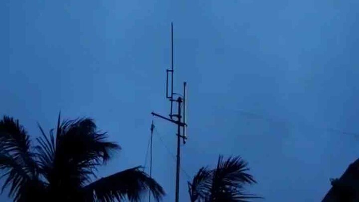 Barasat DXer Babul Gupta intercepts radio signal from South poll বাবুল গুপ্তর বেতার বার্তা ধরার নেশাতেই বারাসতে ‘বন্দি’ হল  দক্ষিণ মেরুর শব্দ তরঙ্গ