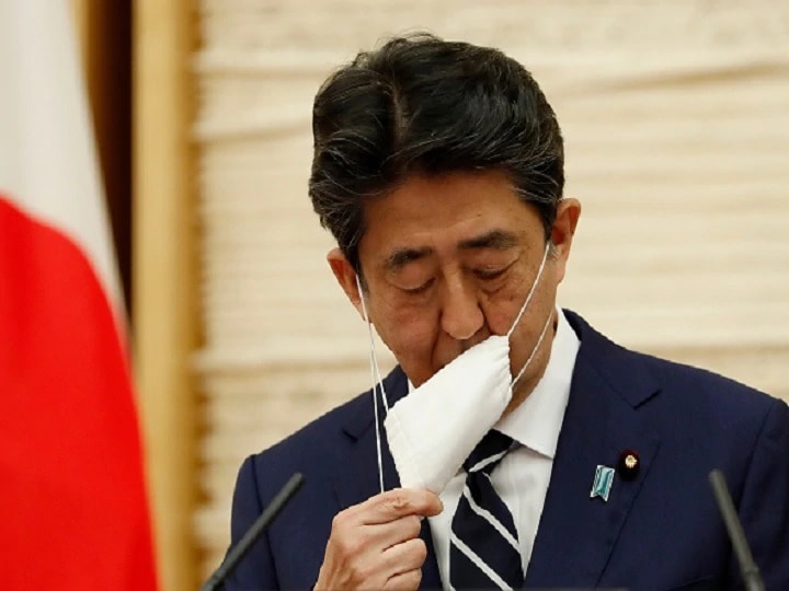 Japan PM Resigns Japanese Prime Minister Shinzo Abe resigns quotes suffering from chronic disorders অসুস্থতার জন্য পদত্যাগ জাপানের প্রধানমন্ত্রী শিনজো আবের