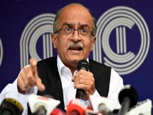 ‘১ টাকা জরিমানা বা তিন মাসের জেল’, অবমাননা মামলায় ভূষণের সাজা ঘোষণা সুপ্রিম কোর্টের