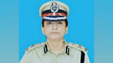 Charu Sinha appointed IG CRPF in Srinagar, first female IPS officer to take charge in terrorist-hit sector প্রথম মহিলা হিসেবে কাশ্মীরের জঙ্গি উপদ্রূত এলাকায় সিআরপিএফের দায়িত্ব নিলেন আইজি চারু সিনহা