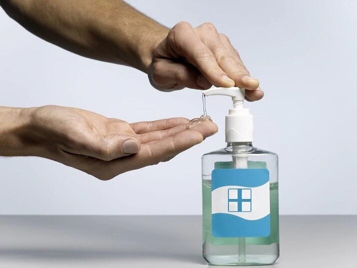 Use of hand gel should be limited, says British scientist সারাদিনে বারবার স্যানিটাইজার ব্যবহার করছেন? বড় ক্ষতি ডেকে আনছেন না তো?