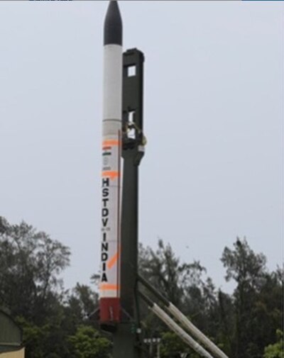 Successful test flight of HSTDV Defence Minister Rajnath Singh congratulates DRDO হাইপারসনিক প্রযুক্তি অর্জনে সফল পরীক্ষা ভারতের, ডিআরডিও-কে ট্যুইটে রাজনাথের শুভেচ্ছা, ‘ভারত গর্বিত’