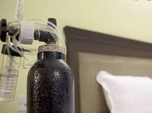 করোনা আক্রান্তদের বিনা খরচে ১১৮২ অক্সিজেন সিলিন্ডার দিলেন ভেঙ্কটেশ পাতিল