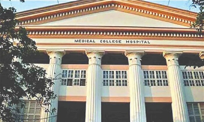 With many docs getting COVID-19 positive, Calcutta Medical College Hospital appeals Bengal Govt একের পর এক চিকিৎসক করোনা আক্রান্ত, বিকল্প চেয়ে সরকারের কাছে আবেদন মেডিক্যাল কলেজ কর্তৃপক্ষের