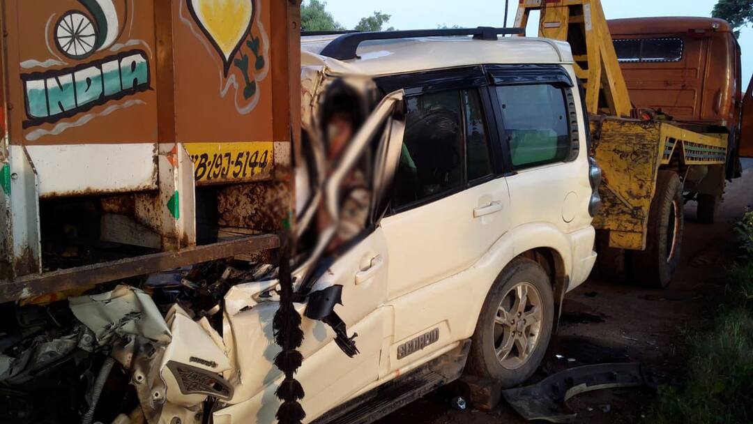 Hooghly: 3 policemen die in road accident হুগলির দাদপুরে মর্মান্তিক গাড়ি দুর্ঘটনায় মৃত্যু এক অফিসার সহ ৩ পুলিশকর্মীর, শোকপ্রকাশ মুখ্যমন্ত্রীর