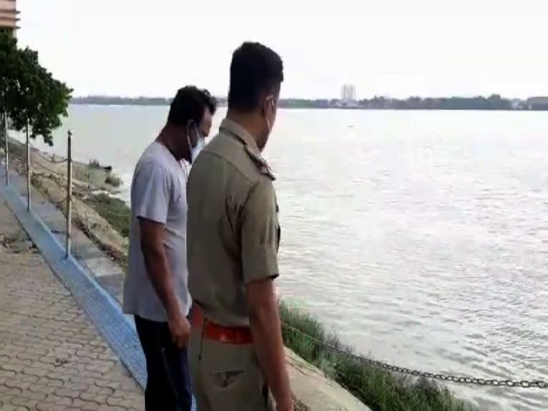 গঙ্গার ঘাট থেকে উদ্ধার উত্তরপাড়ার নিখোঁজ নিট পরীক্ষার্থীর মৃতদেহ, তদন্তে পুলিশ