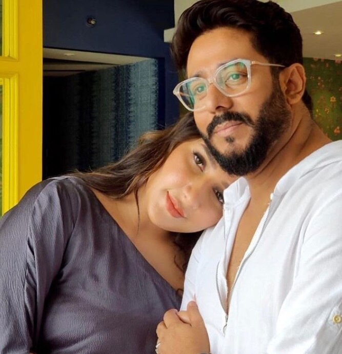 Breaking: Subhashree Ganguly Becomes mother of son, Raj Chakraborty becomes father মা হলেন শুভশ্রী, রাজের পরিবারে এল পুত্রসন্তান