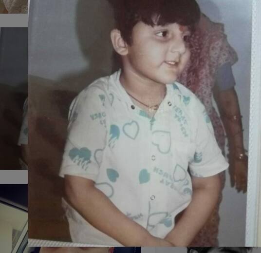 ৬ বছর বয়সে বাবাকে হারান আদিত্য।