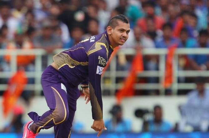 IPL 2020 David Hussey Names best bowler in T20 format টি-২০ ফর্ম্যাটে এখন বিশ্বের সেরা বোলার সুনীল নারিন, মত ডেভিড হাসির