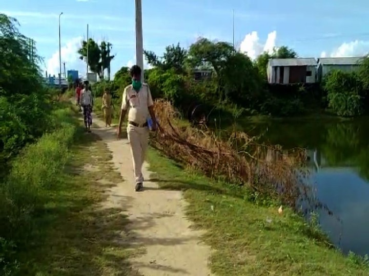 Blood drenched body of an unidentified girl recovered at Canning ক্যানিংয়ে মাতলা নদীর সেতুর পাশে উদ্ধার রক্তাক্ত দেহ, তরুণীকে ‘ধর্ষণ করে খুন’, আটক প্রতিবেশী যুবক সহ ২