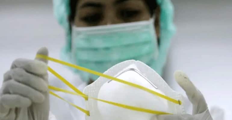 IIT Kanpur students develop multipurpose mask using super-activated carbon কার্বন ব্যবহার করে বিশেষ পদ্ধতির মাস্ক বানাচ্ছেন আইআইটি কানপুরের পড়ুয়ারা