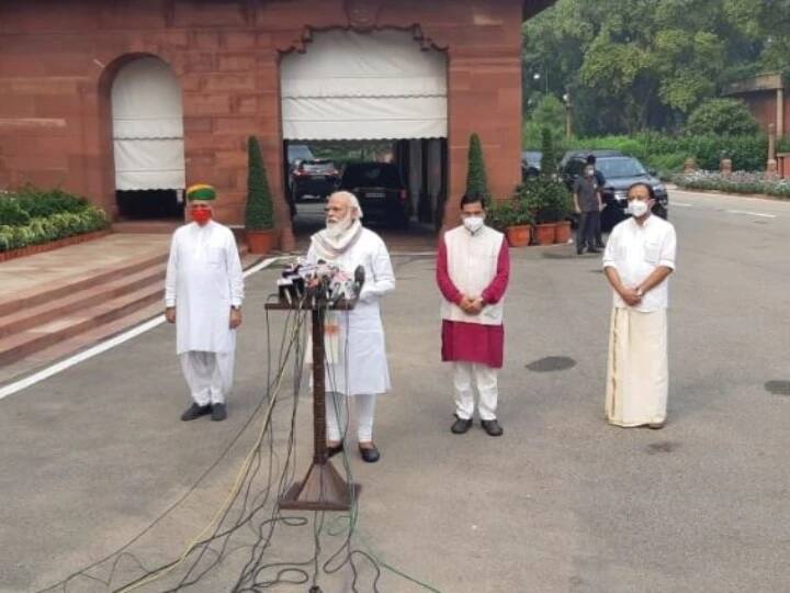 Monsoon Session: লাদাখে চিনা আগ্রাসন: গোটা দেশ পাশে, সেনাকে বার্তা পাঠাতে সাংসদদের আবেদন প্রধানমন্ত্রীর PM Modi Speech Before Parliament monsoon session MPs should send our message the whole country is with the soldiers Monsoon Session: লাদাখে চিনা আগ্রাসন: গোটা দেশ পাশে, সেনাকে বার্তা পাঠাতে সাংসদদের আবেদন প্রধানমন্ত্রীর