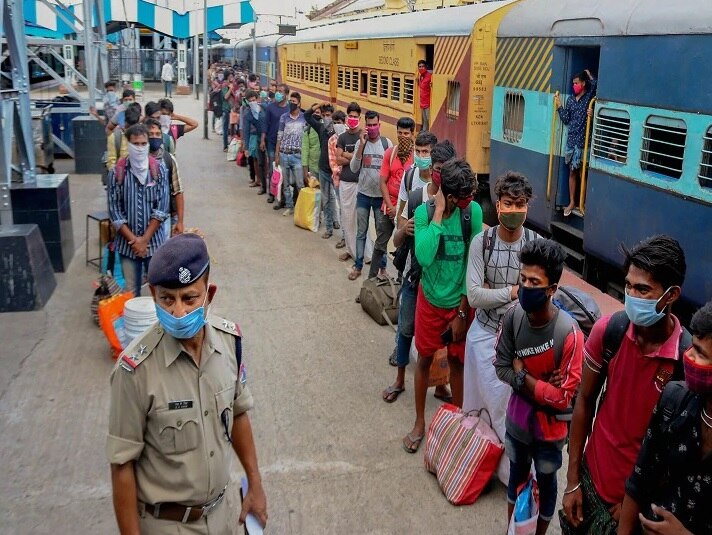97 Migrants Died Onboard Shramik Special Trains, Centres First Such Admission In Parliament বাড়ি ফেরার পথে মৃত্যু হয়েছে ৯৭ জন পরিযায়ী শ্রমিকের, সংসদে জানালেন রেলমন্ত্রী