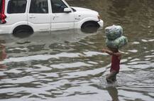 Mumbai Rains: মরশুমের সবচেয়ে ভারী বৃষ্টিতে ভাসল মুম্বই, জলমগ্ন শহরে স্তব্ধ জনজীবন, ছুটি ঘোষণা প্রশাসনের