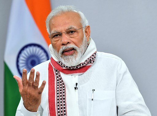 Amid Farm Bills Controversy PM Modi Lauds Farmers For Making India Atmanirbhar কৃষি বিলের পক্ষে জোর সওয়াল, ফসল বিক্রিতে স্বাধীনতা পেয়েছেন কৃষকরা, দেশ হবে আত্মনির্ভর 'মন কি বাতে' দাবি প্রধানমন্ত্রীর