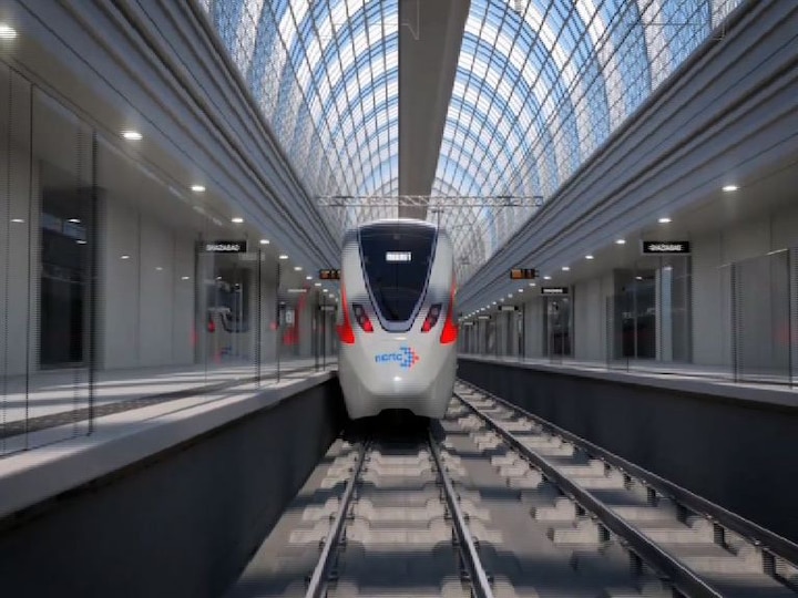 ছবি প্রকাশ করে কেন্দ্রীয় আবাসন ও নগরোন্নয়ন মন্ত্রকে দাবি, ৮২ কিলোমিটার লম্বা করিডরে ১৮২ কিলোমিটার প্রতি ঘণ্টায় দৌড়বে ট্রেনটি।