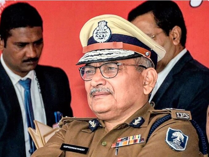 Former Bihar DGP Gupteshwar Pandey Joins JD(U) Ahead Of State Assembly Elections জল্পনার অবসান ঘটিয়ে জেডিইউ-তেই যোগ বিহারের প্রাক্তন ডিজিপির