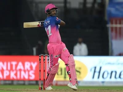 Sanju Samson doesnt need to be next anyone: Gambhir refutes Shashi Tharoor স্যামসন 'পরবর্তী ধোনি!' বললেন তারুর, ওকে কারও মতো হতে হবে না, পাল্টা গম্ভীর