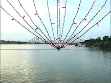 গঙ্গায় শুরু হল ক্রুজ রাইড, ৯০ মিনিটের ভ্রমণ মাত্র ৩৯ টাকায় !!!