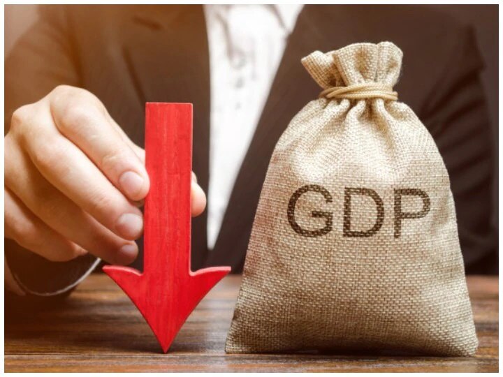 GDP growth may turn positive by q4 fy21 real GDP to contract by 9.5 pc in current fiscal এ বছর ৯.৫ শতাংশ পড়তে পারে জিডিপি, আশঙ্কা আরবিআইয়ের