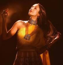 ইনস্টাগ্রামে চোখ ধাঁধানো ছবি পোস্ট করলেন মালাইকা