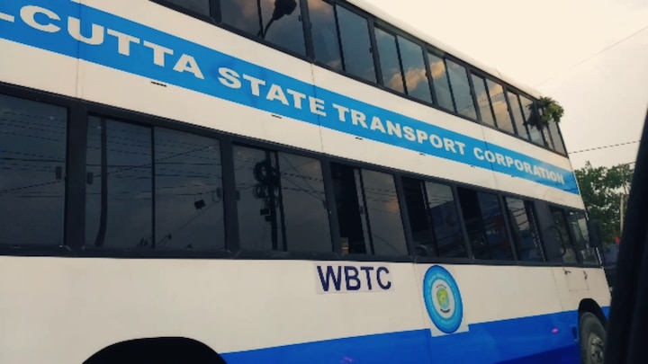 West Bengal government brings back Kolkatas iconic double decker buses মুখ্যমন্ত্রীর হাতে উদ্বোধন, ফিরছে বহু নস্টালজিয়ার সাক্ষী সেই ডাবল ডেকার বাস