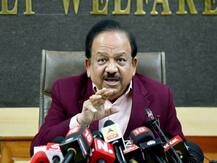 আগামী বছরের গোড়ায় একাধিক করোনা ভ্যাকসিন, ভরসা দিলেন কেন্দ্রীয় স্বাস্থ্যমন্ত্রী, 'যব তক দাওয়াই নেহি, তব তক ঢিলেমি নেহি', হুঁশিয়ারি প্রধানমন্ত্রীর