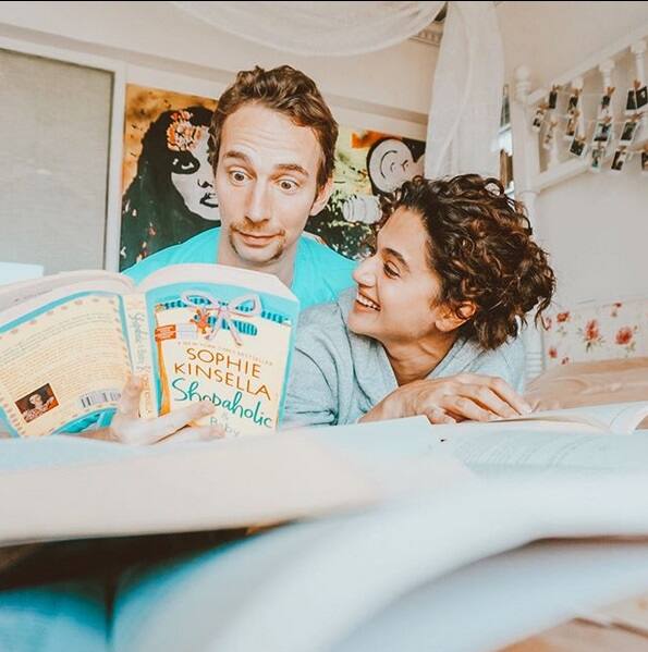 এই প্রথমবার মাথিয়াসের সঙ্গে প্রকাশ্যে ছুটি কাটাতে দেখা গেল তাপসীকে।