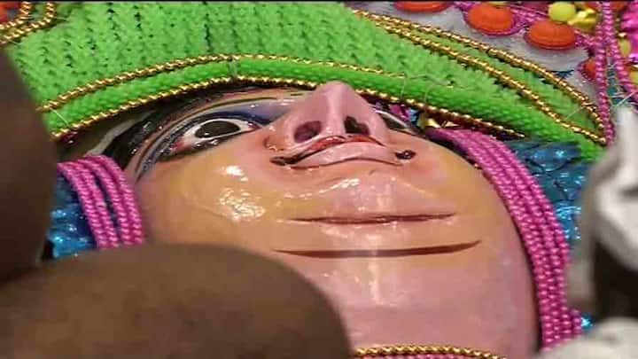 যোধপুর পার্ক শারদীয়ার এবারের থিম ‘আমার জেলা’। 