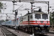 নন-এসি স্লিপার কোচ তুলে দেওয়ার প্রশ্নই নেই, সংখ্যাও কমানো হচ্ছে না, জানালেন রেলবোর্ডের চেয়ারম্যান