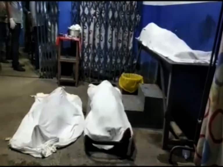 Malda bike-auto accident, 4 person dead বেপরোয়া মোটরবাইকের সঙ্গে অটোর মুখোমুখি সংঘর্ষ, মৃত একই পরিবারের ৩ সদস্য-সহ ৪