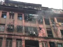 গণেশচন্দ্র অ্যাভিনিউয়ের বহুতলে আগুন নেভার পর সকালে ফের ধোঁয়া, নতুন করে আতঙ্ক