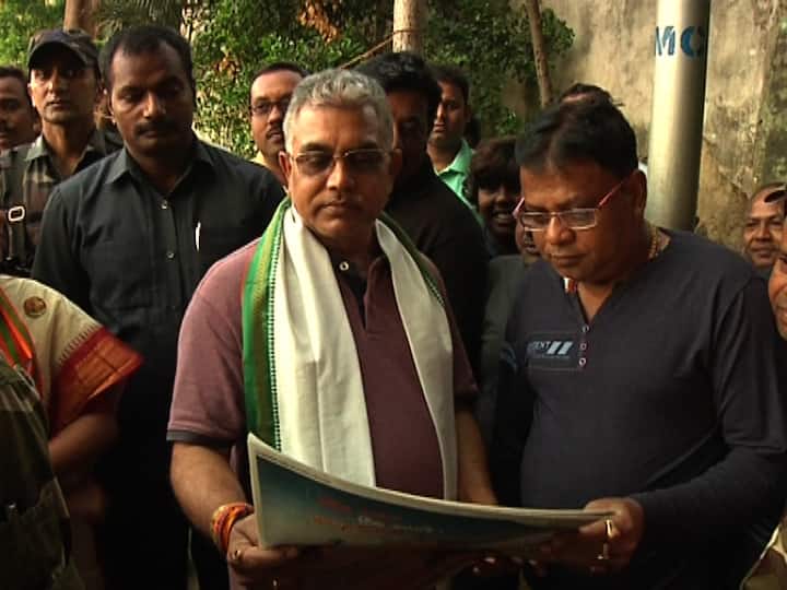 কোনও গুরুতর লক্ষণ না থাকলেও, সাবধানতা মেনে তাঁকে সল্টলেক আমরি হাসপাতালে রাখা হয় এইচডিইউ-তে।
