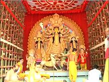 দেবীপক্ষে কাশী বোস লেনে দুর্গা পুজো শুরু, কুমোরটুলি সর্বজনীনে হল চক্ষুদান