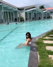 দেখুন! সুইমিং পুলে সময় কাটাচ্ছেন শ্বেতা তিওয়ারি