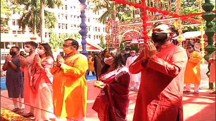 একান্তে কথাও বললেন এবিপি আনন্দের সঙ্গে।  