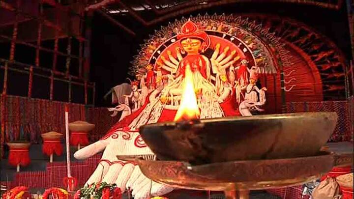মহাষ্টমীতে চাঁদের হাট সুরুচী সঙ্ঘের মণ্ডপে।