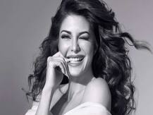 কর্মীকে গাড়ি উপহার দিয়েছেন, জ্যাকলিন ফার্নান্ডেজের প্রশংসায় উচ্ছ্বসিত সোশ্যাল মিডিয়া