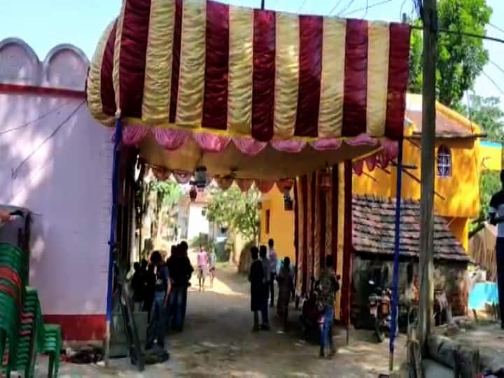 বর্তমানে বেলিয়াতোড় এলাকায় দাপিয়ে বেড়াচ্ছে ৪০টি হাতির একটি দল।