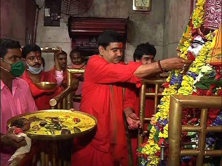 মানুষের বিশ্বাস, চতুর্দশীতেই দেখা হয় দুই বোনের।