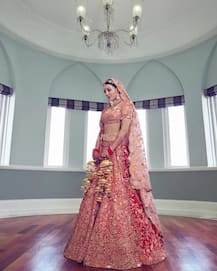 তৈরি করতে লেগেছে ১ মাস, দেখুন কাজল আগরওয়ালের বিয়ের লেহঙ্গা